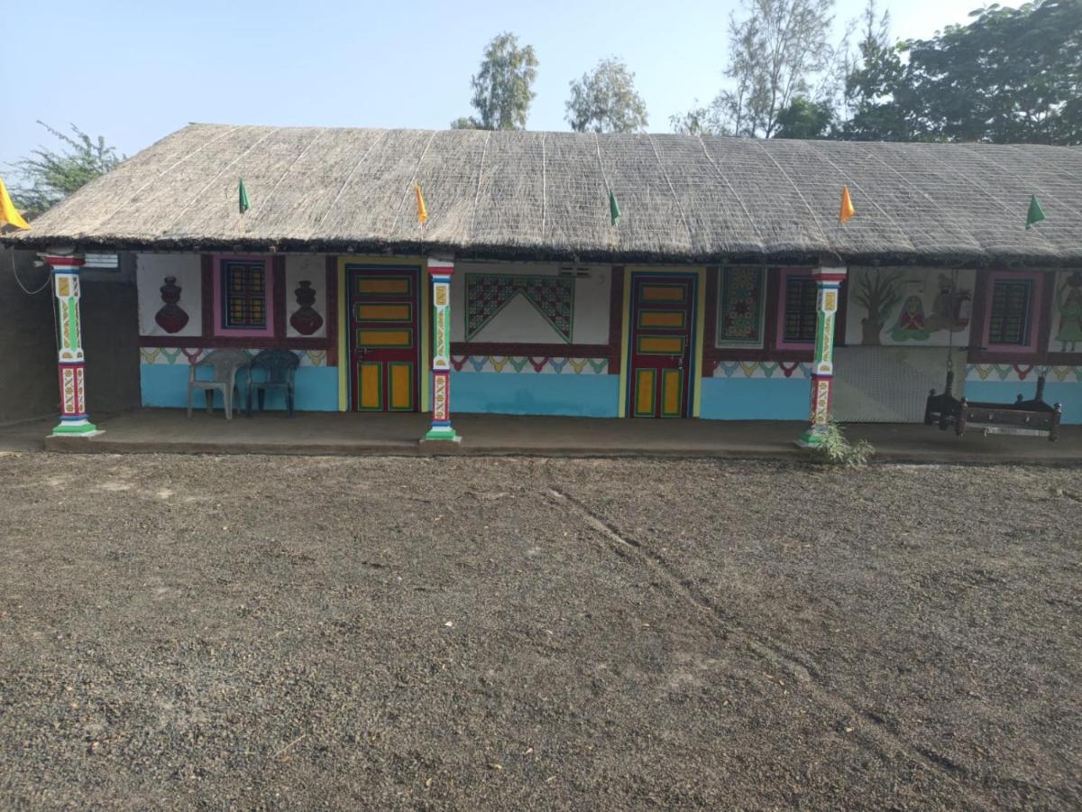 Rann Bhumi Homestay Resort Hodka Esterno foto