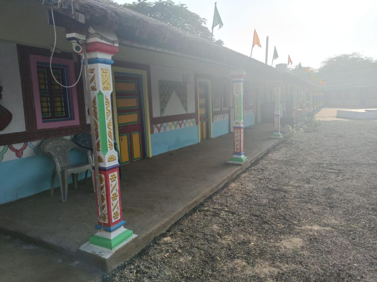 Rann Bhumi Homestay Resort Hodka Esterno foto