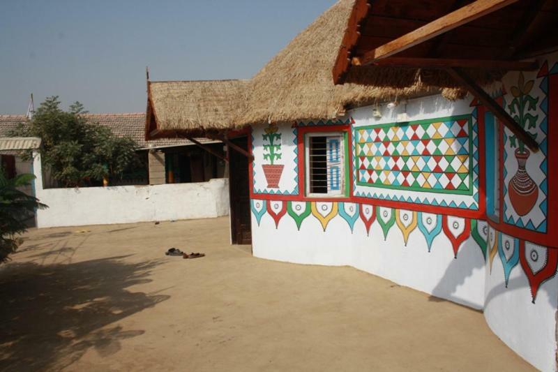 Rann Bhumi Homestay Resort Hodka Esterno foto